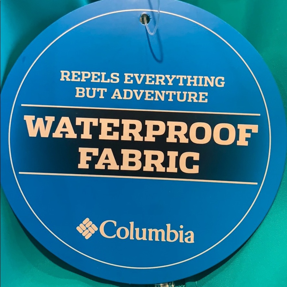 Waterproof rain jacket - Picture 3 of 4